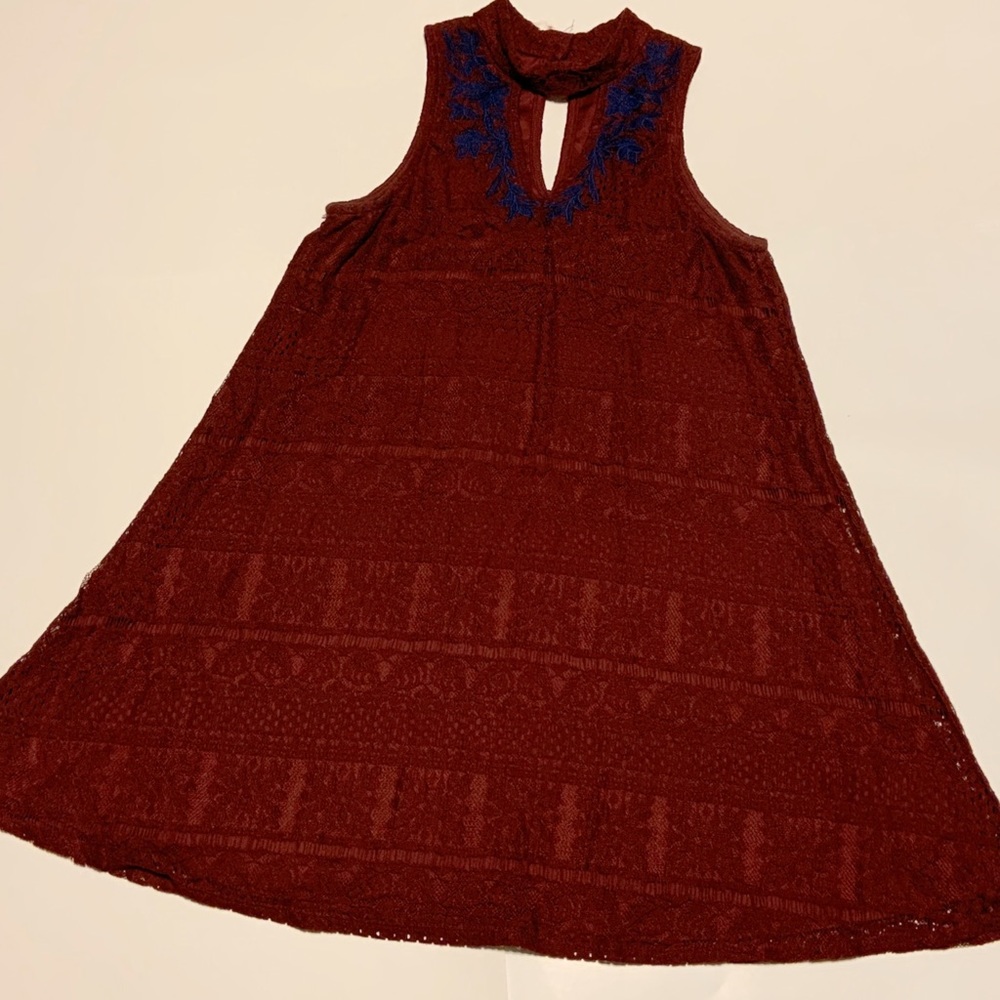 EUC Francesca’s burgundy lace tank dress (sm)